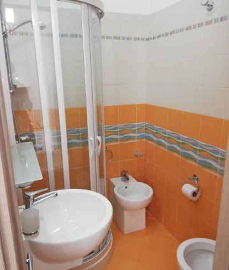 Appartamento a 100mt mare Pozzallo Exterior foto