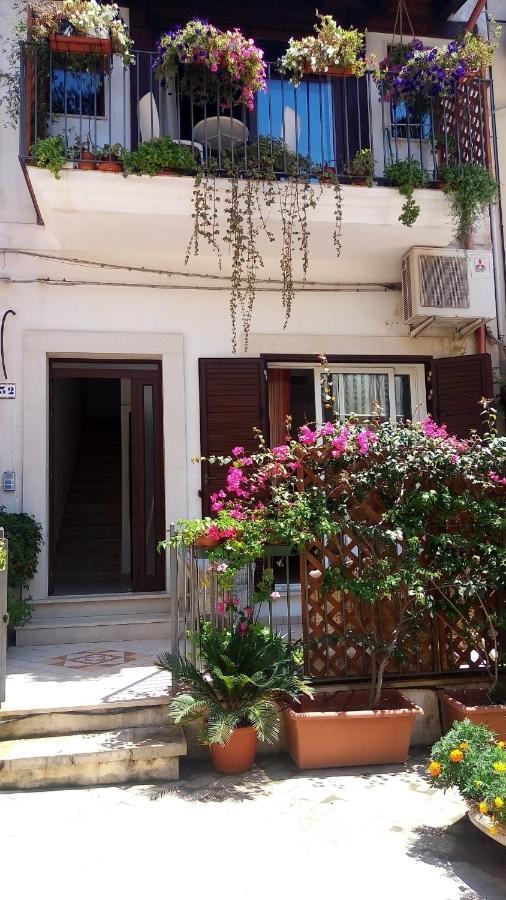 Appartamento a 100mt mare Pozzallo Exterior foto